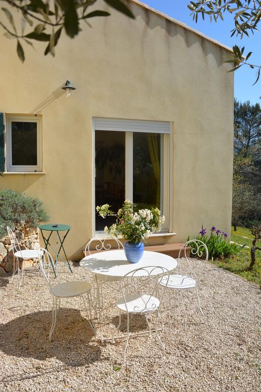 Les Aludes Villa La Destrousse Room photo