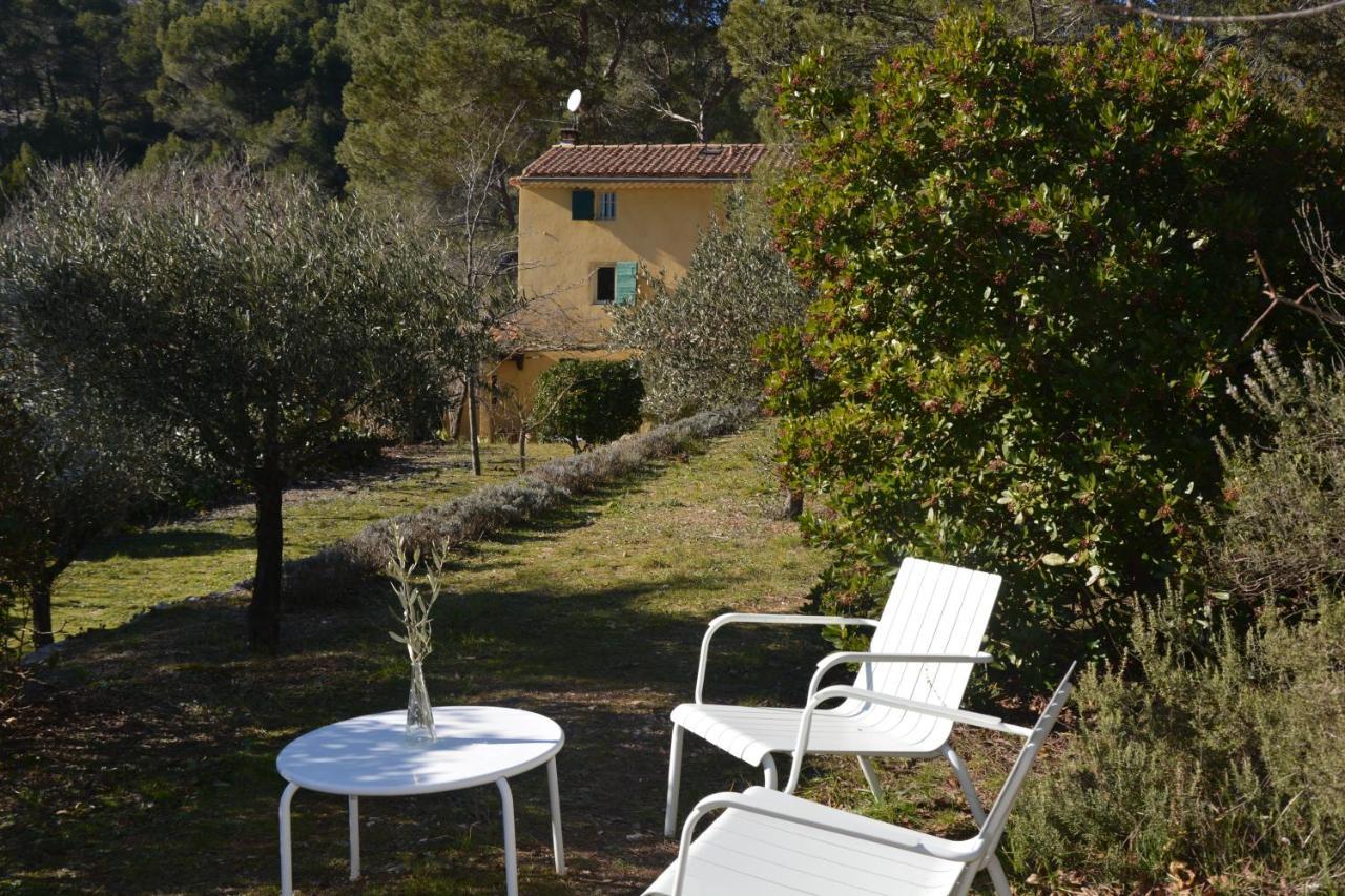 Les Aludes Villa La Destrousse Exterior photo